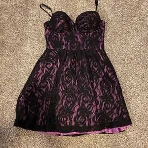 Guess Women’s Sz 7 Dress